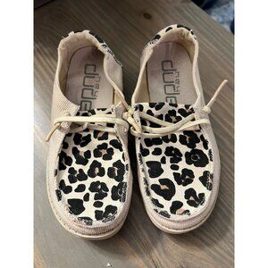 Hey Dude Wendy Youth Leopard Print Shoes Size 13 (K13 / EU 32) | Casual Slip On